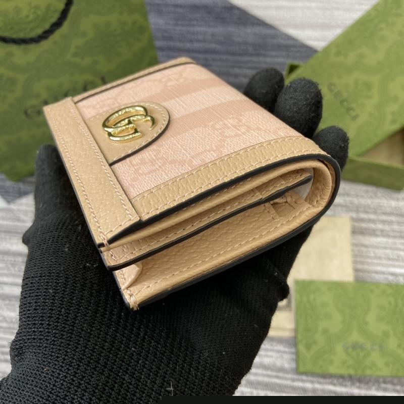 G*u*i wallets & purse